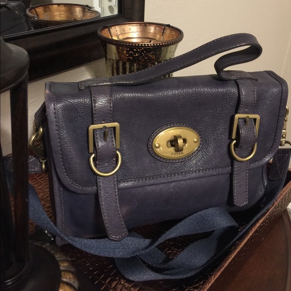 Fossil Handbags - Fossil long live vintage blue messenger bag.